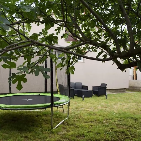 Nada Hotel Posedarje